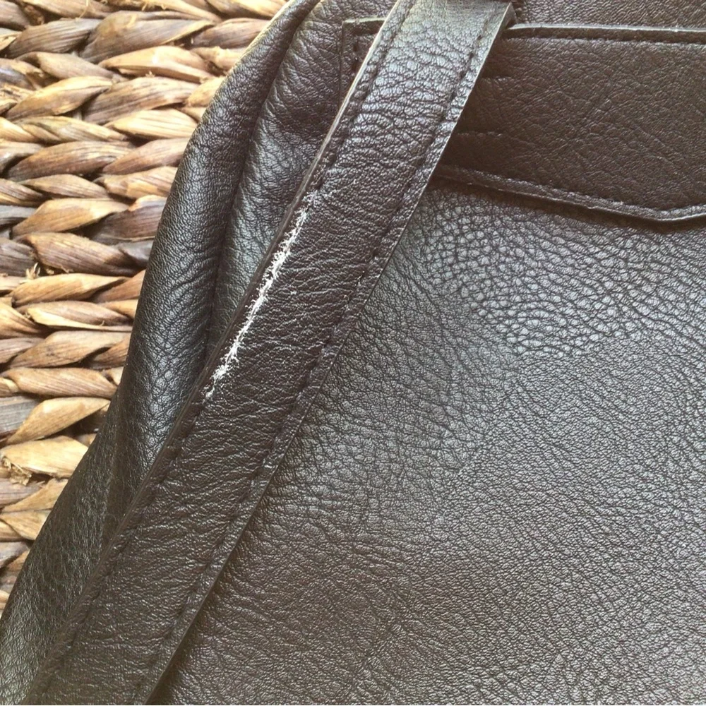 Universal Thread Backpack - Picture 3 of 5